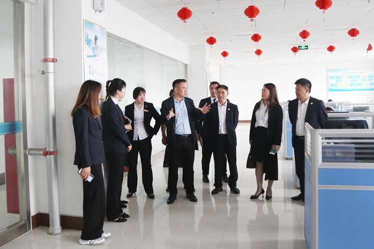Warmly Welcome The Weishan Lake Chamber Of Commerce In Jining City To Visit China Coal Again
