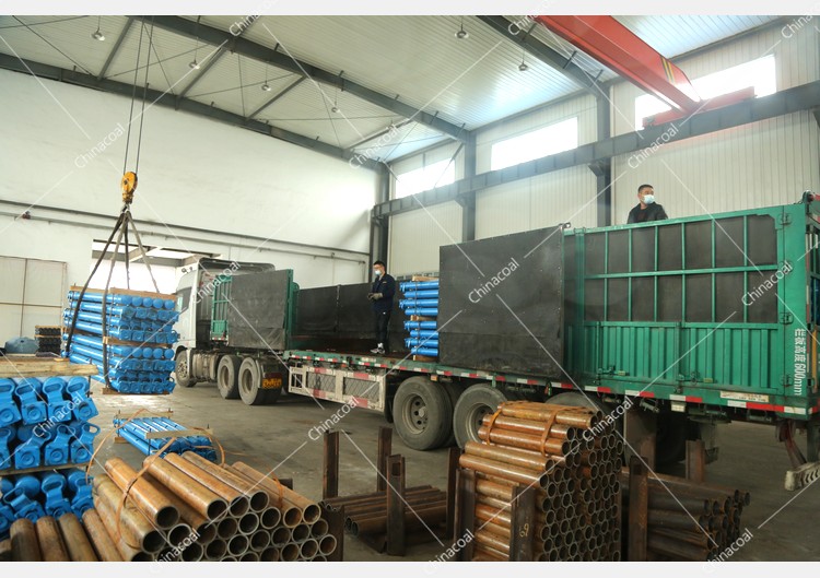 China Coal Group Sent A Batch Of Mining Single Hydraulic Props To Xinjiang